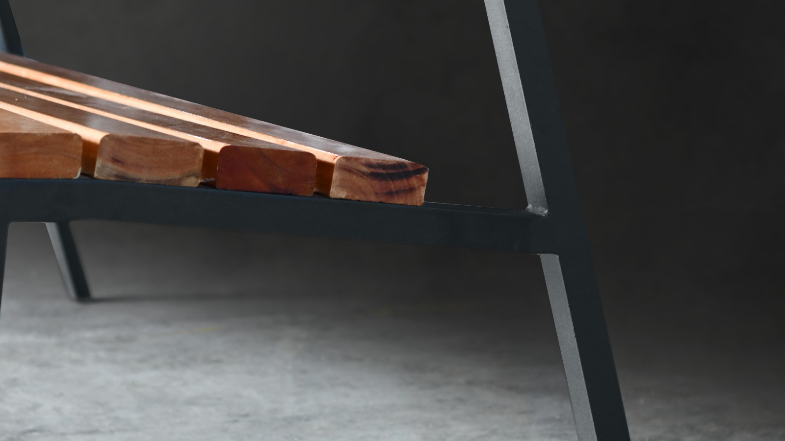 banco-lynn-detalle-madera.jpg