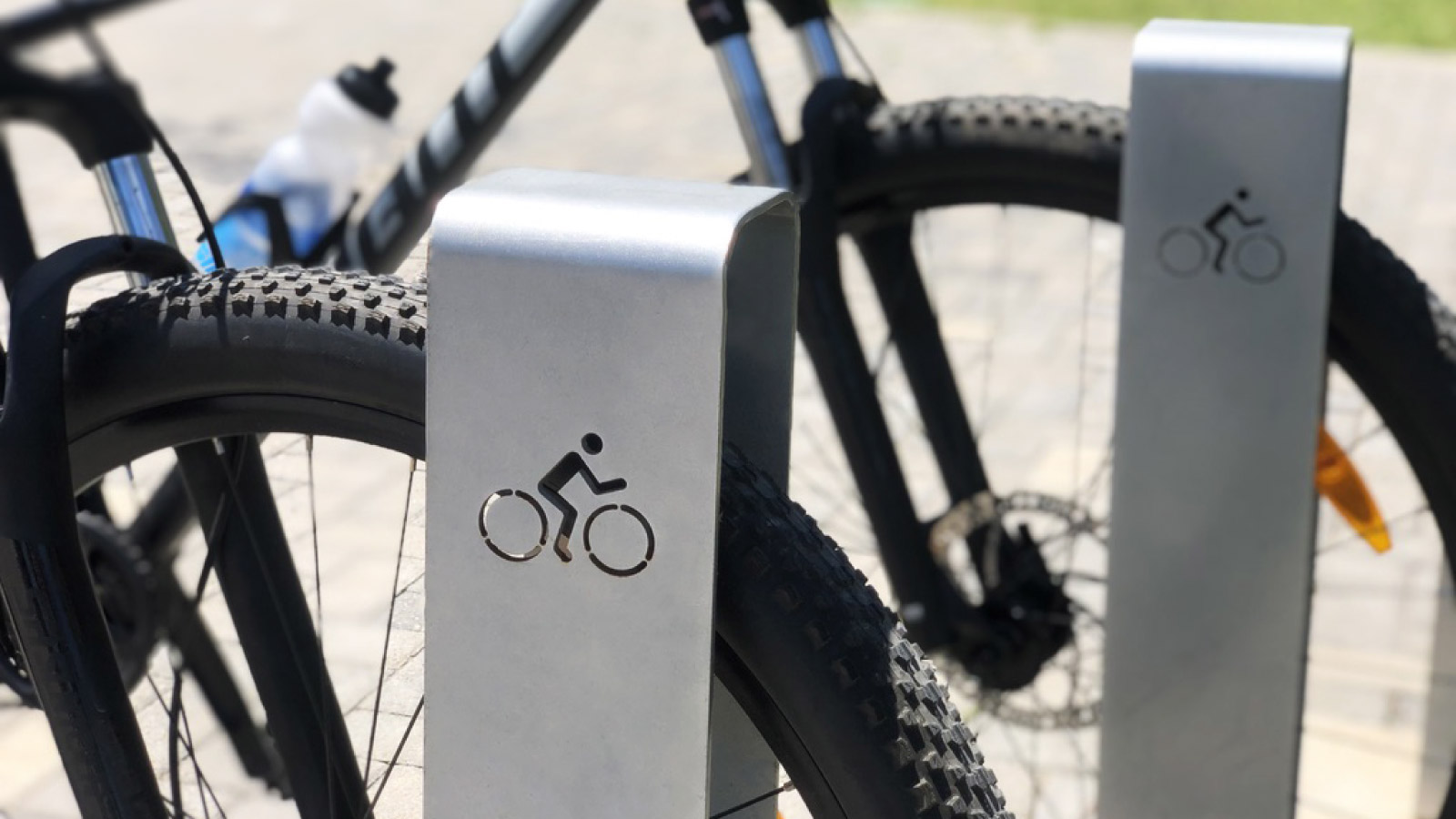 bicicletero-monociclo-estacion-bicicletas.jpg