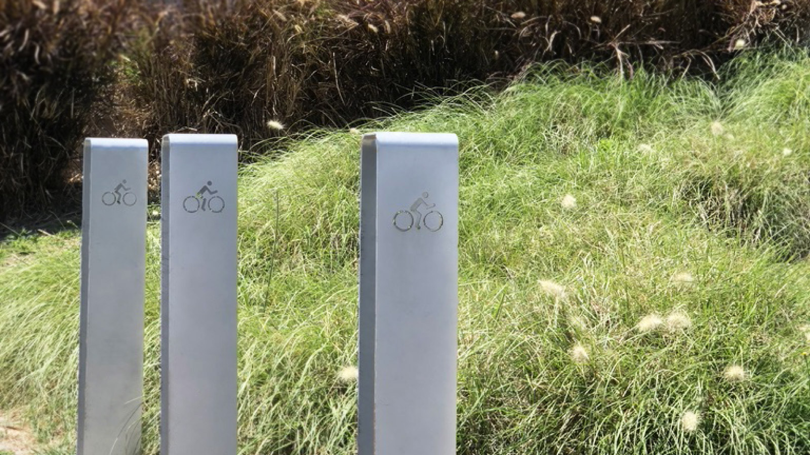 bicicletero-monociclo-nordelta-chapa.jpg