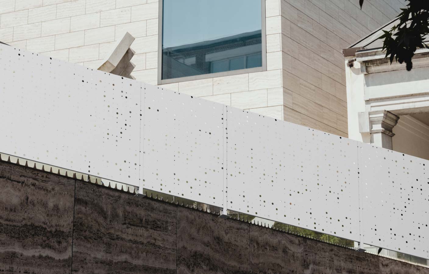 chapa-decorativa-dina-pared.jpg