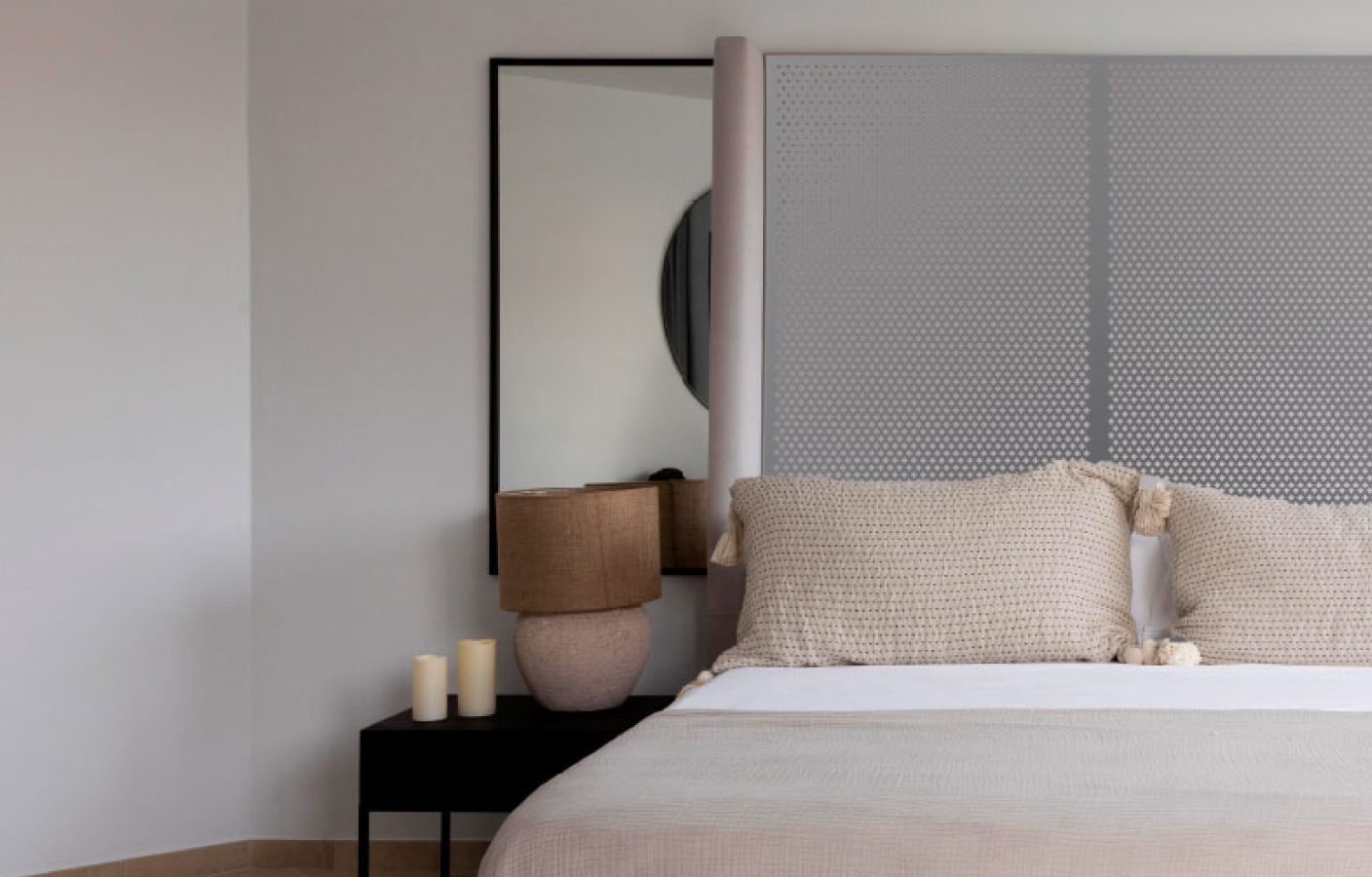 chapa-perforada-decorativa-estandar-trebol-dormitorio.jpg