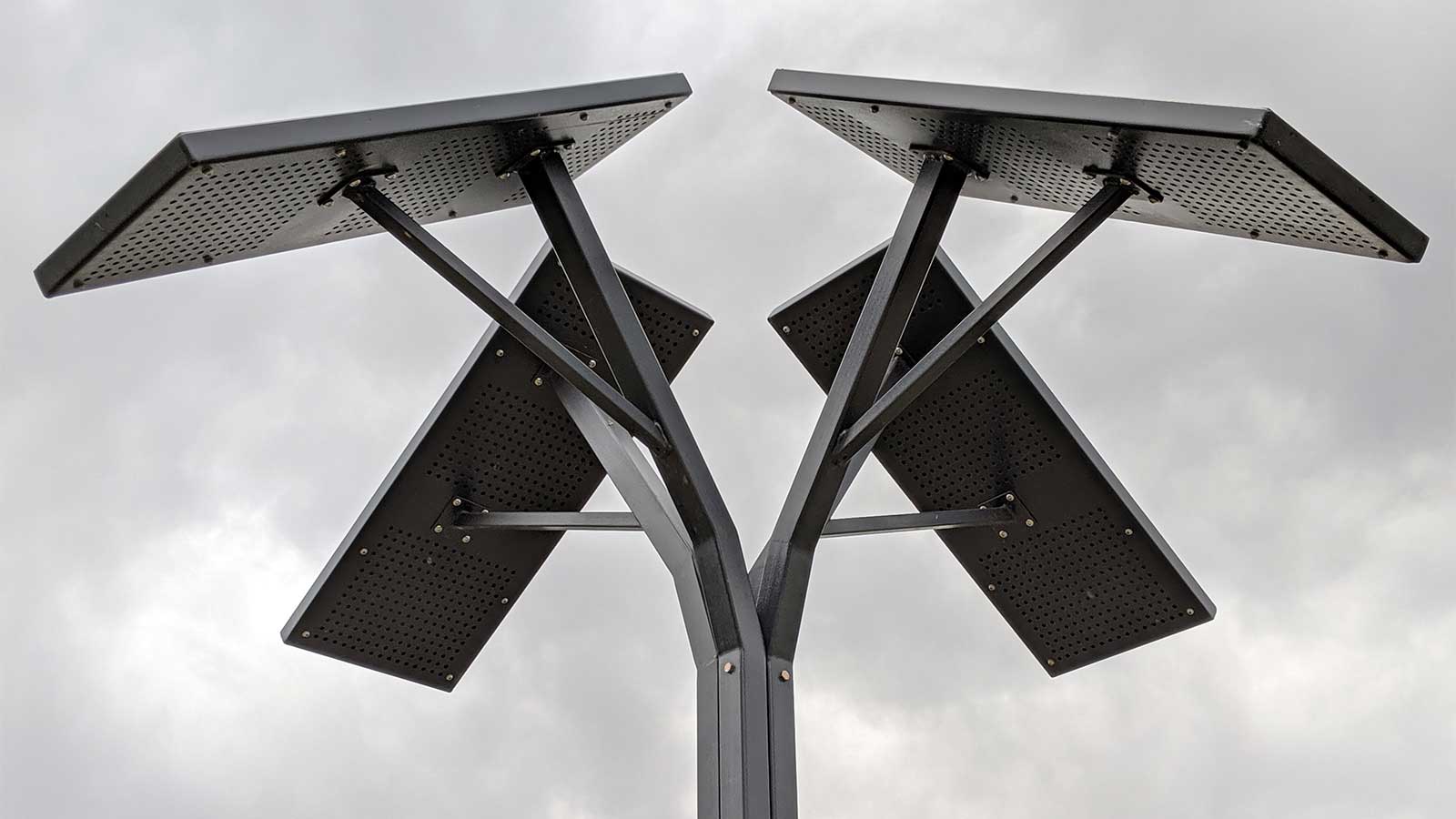 estacion-carga-solar-solis-cielo.jpg