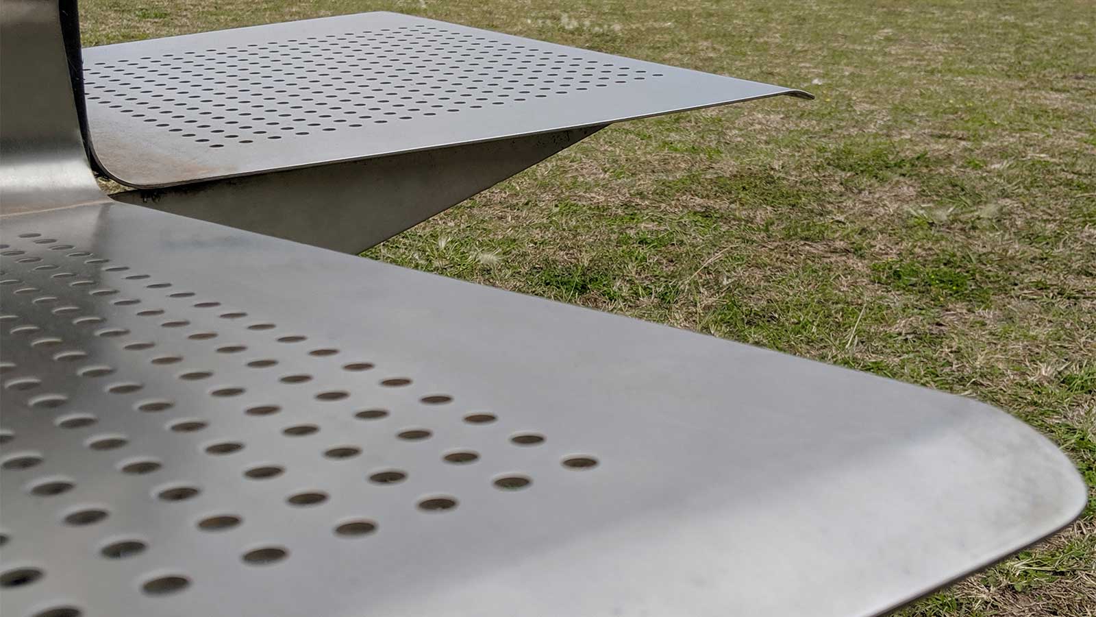 estacion-carga-solar-solis-detalle-asientos.jpg
