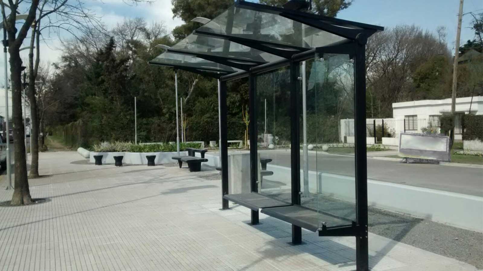 parada-colectivo-vitrus-vereda-via-publica.jpg
