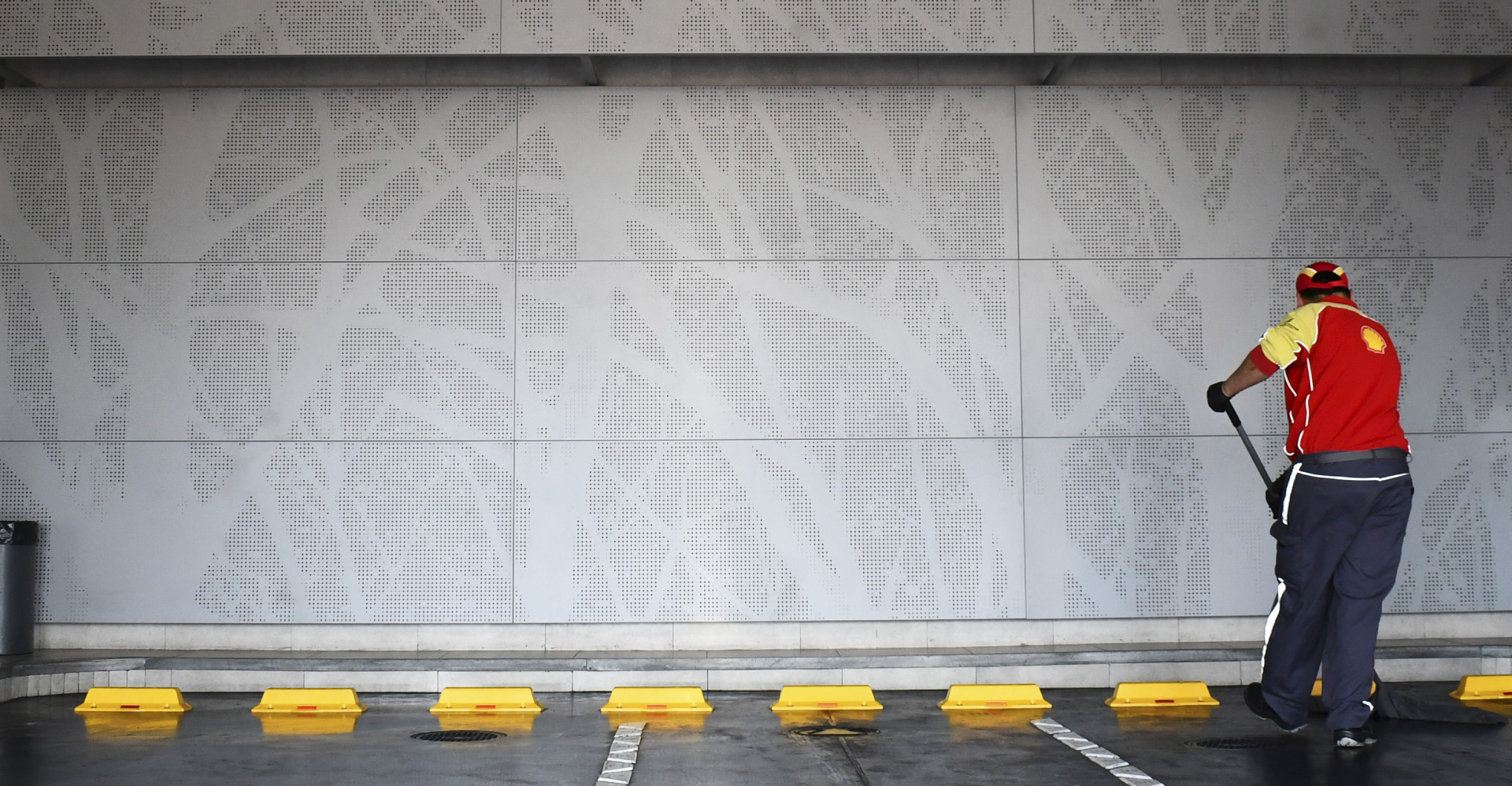 Revestimiento de pared - Estación Shell Vicente López